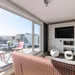 Penthouse Bij Leopoldpark 오스텐드